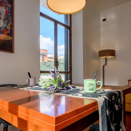 Terrazza Romana * روما